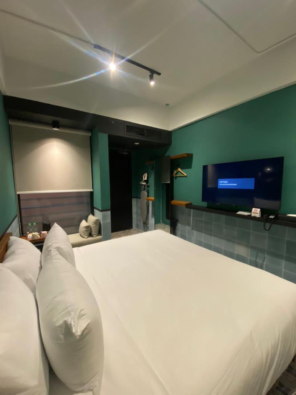 The Payang Hotel Куала Теренгану Екстериор снимка